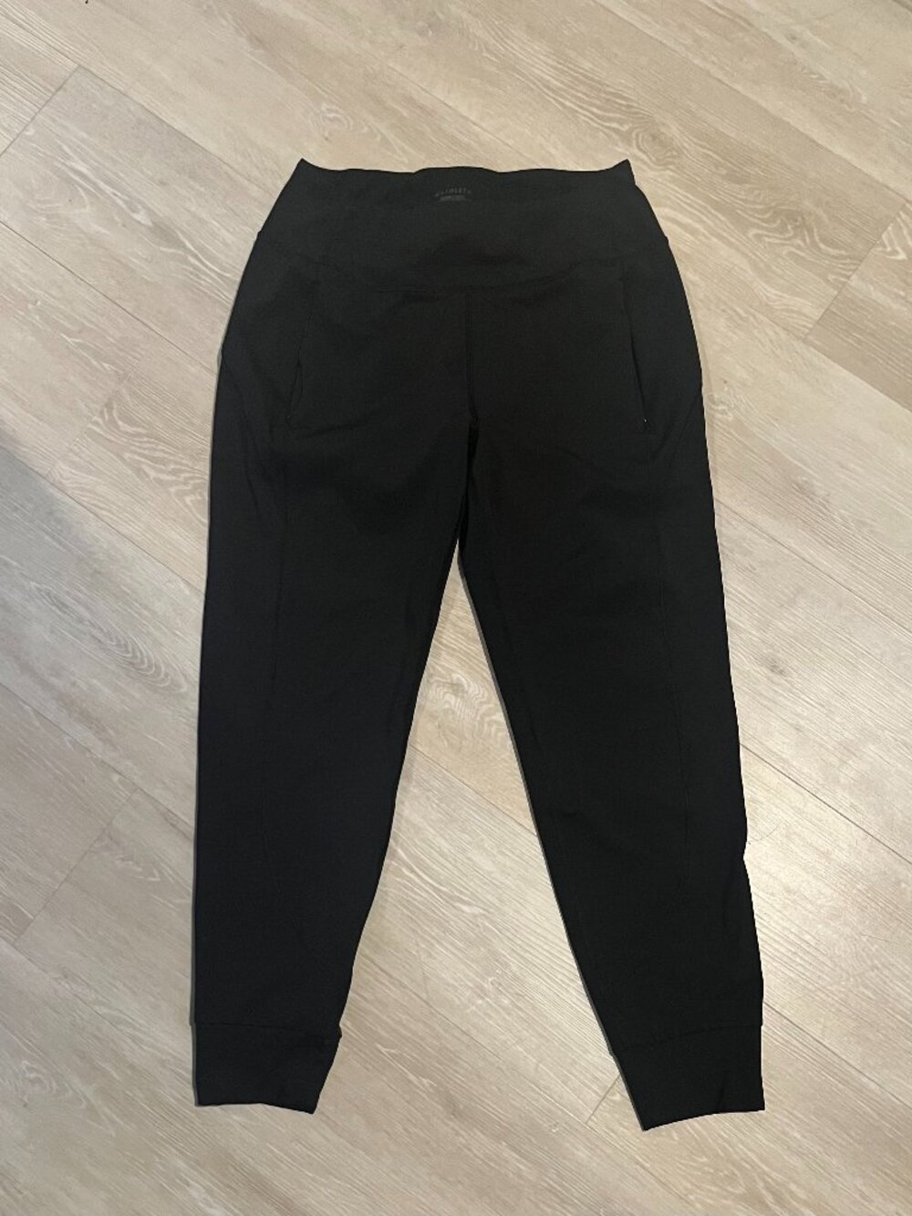 Athleta Rainer Jogger women's size S